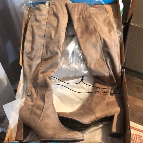 Liz Claiborne Shoes Liz Claiborne Over The Knee Boots Poshmark